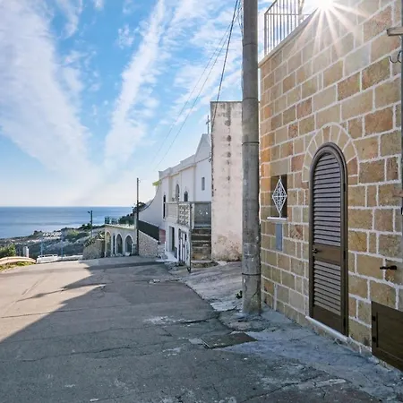 Torre Nel Mare Gagliano del Capo